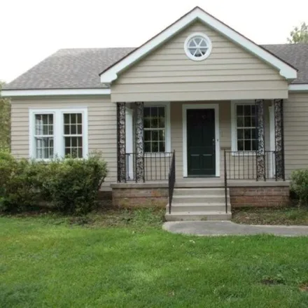 Rent this 4 bed house on Government Street in Acadiana, Baton Rouge