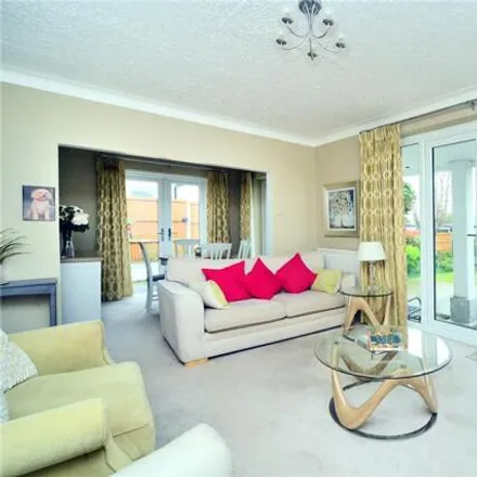 Image 3 - Partridge Mead, Banstead, SM7 1JQ, United Kingdom - House for sale