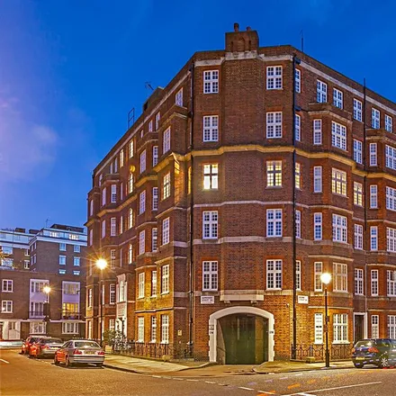 Rent this 3 bed apartment on Harrowby Street in London, W1H 5EQ