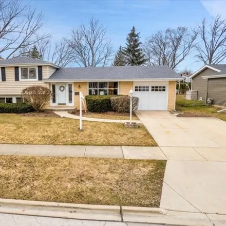 Image 1 - 2396 North Lafayette Street, Arlington Heights, IL 60004, USA - House for sale