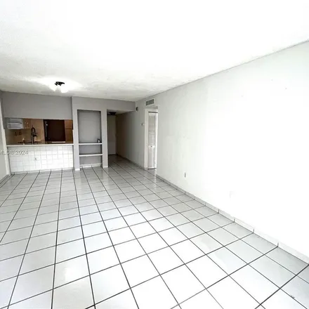 Image 2 - 460 East 23rd Street, Hialeah, FL 33013, USA - Apartment for rent