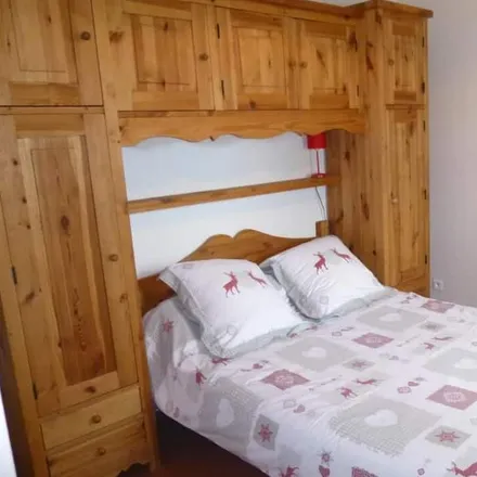 Rent this 2 bed house on Route de Dienné in 86410 Lhommaizé, France