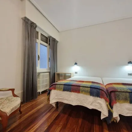 Rent this 2 bed apartment on Calle Hurtado de Amézaga / Hurtado de Amezaga kalea in 24, 48008 Bilbao