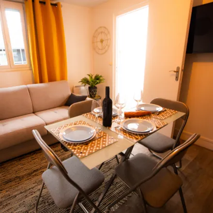 Rent this 2 bed apartment on 3 Rue du Roi in 76000 Rouen, France