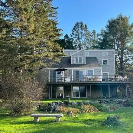Image 3 - Owls Head Central School, 54 Ash Point Drive, Owls Head, ME 04854, USA - House for sale