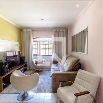 Rent this 3 bed house on Rua Perequê in Guilhermina, Praia Grande - SP