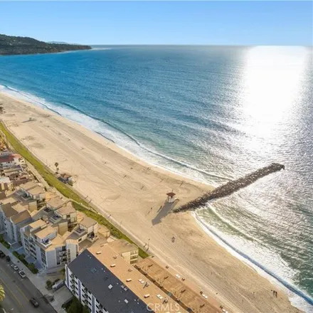 Image 1 - 683 Esplanade, Redondo Beach, CA 90277, USA - Condo for rent