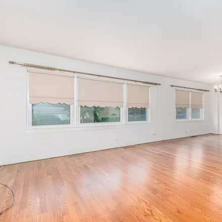 Rent this 3 bed apartment on Oakton St