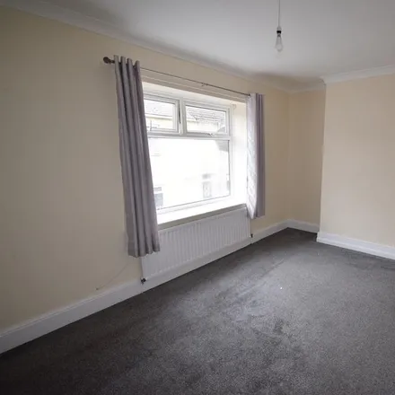 Image 7 - Stratton Street, Spennymoor, DL16 7UB, United Kingdom - Townhouse for rent