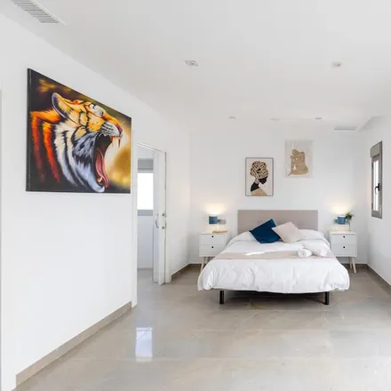 Rent this 5 bed house on Almoradí in Calle Manuel Birlanga, 03160 Almoradí