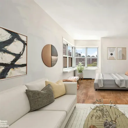 Image 3 - 20 EAST 9TH STREET 12N in Greenwich Village - Apartment for sale