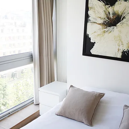 Rent this 3 bed apartment on 30 x Route d'Auteuil aux Lacs in 75016 Paris, France
