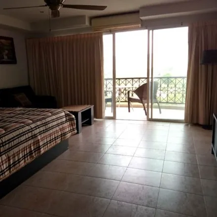 Rent this 1 bed condo on Veranda Resort Pattaya in Jomtien Sai Nueng, Chom Thian