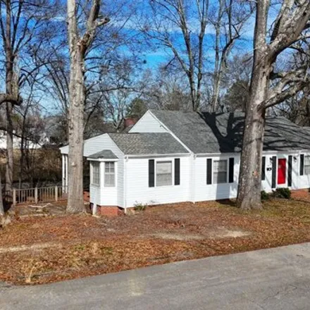 Buy this 5 bed house on 700 Bettydale Circle in Iuka, MS 38852