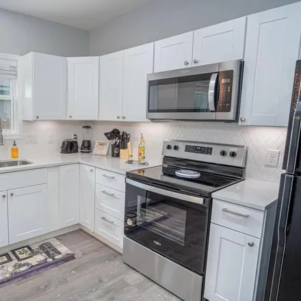 Rent this studio house on 308 Spruce Street