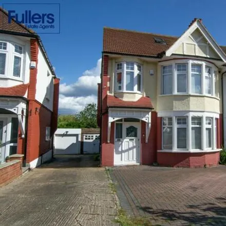 Buy this 4 bed duplex on The Orchard in London, N21 2DZ