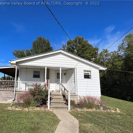 Buy this 3 bed house on 4198 Whites Creek Road in Centerville, Wayne County