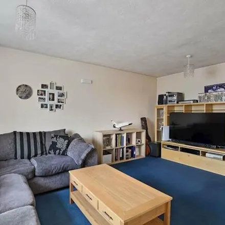 Image 1 - Kingfisher Way, London, NW10 8TQ, United Kingdom - Apartment for sale