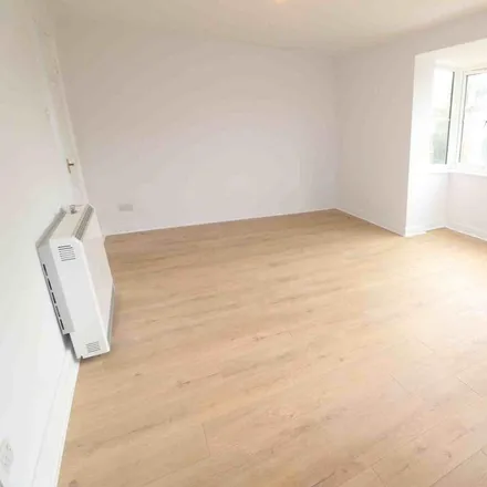 Image 4 - 37 Orchard Grove, London, SE20 8DN, United Kingdom - Apartment for rent