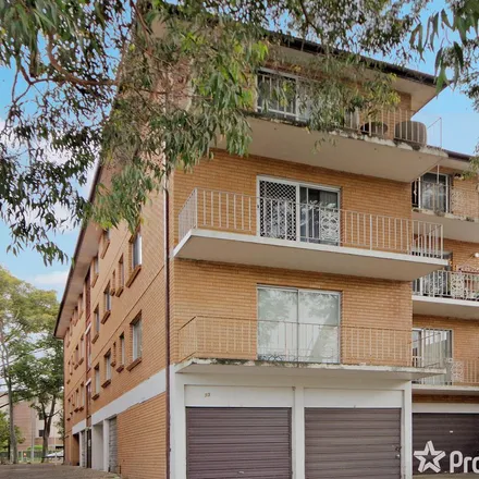 Image 3 - Carramar Shopping Square, Carramar Avenue, Carramar NSW 2163, Australia - Apartment for rent