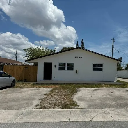 Buy this studio house on 2113 Liberty St in Hollywood, Florida