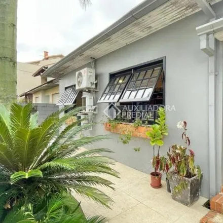 Buy this 2 bed house on Rua Araribóia in Rio Branco, Novo Hamburgo - RS