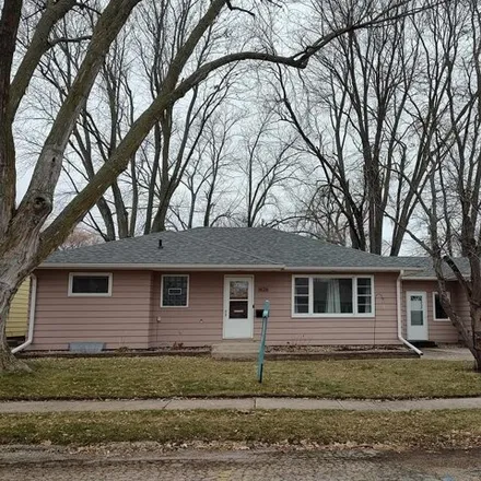 Buy this 3 bed house on 1634 North 24th Street in Fort Dodge, IA 50501