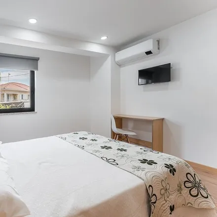 Rent this 1 bed apartment on 3530-173 Distrito de Santarém