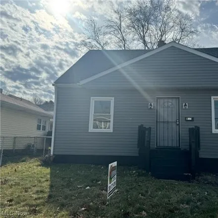 Buy this 3 bed house on 876 Bisson Avenue in Akron, OH 44307