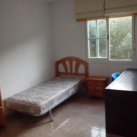 Rent this 1 bed apartment on Calle Monasterio de Irache in 28691 Villanueva de la Cañada, Spain