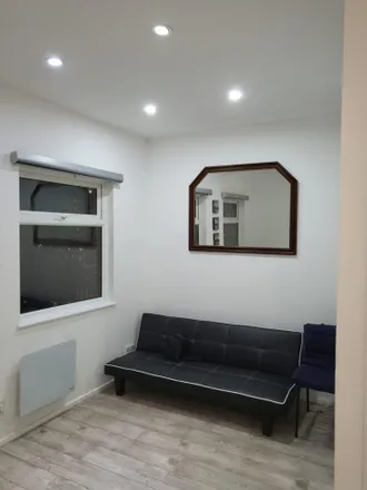 Rent this 2 bed apartment on Balti Hut in Alexandra Avenue, London