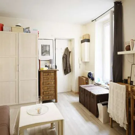 Image 2 - 93 Rue Lepic, 75018 Paris, France - Apartment for rent
