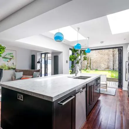 Image 3 - 33 Ardleigh Road, De Beauvoir Town, London, N1 4HS, United Kingdom - Townhouse for rent