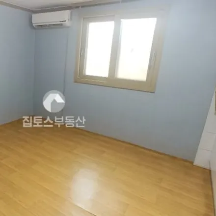 Rent this studio apartment on 서울특별시 강남구 논현동 154-24