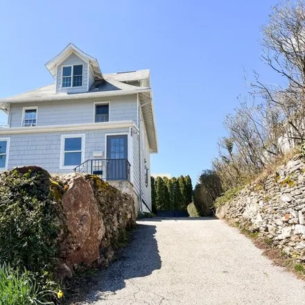 Buy this 3 bed house on 155 East Elm Street in Greenwich, CT 06830