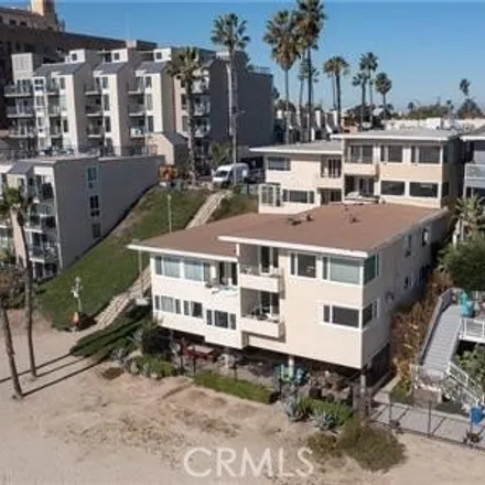 Buy this 1 bed condo on Sandy Beach Apartments in 1078 East Ocean Boulevard, Long Beach