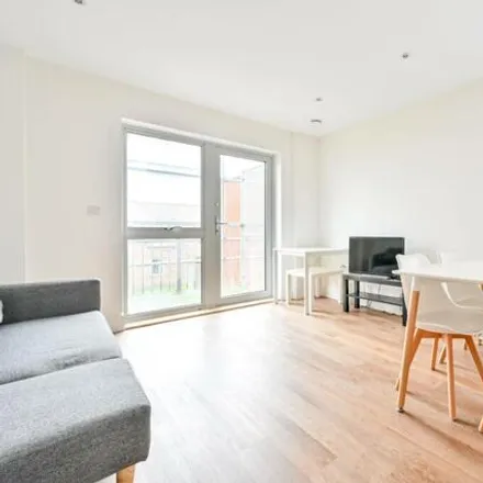 Buy this 2 bed apartment on Austen House in Station View, Guildford