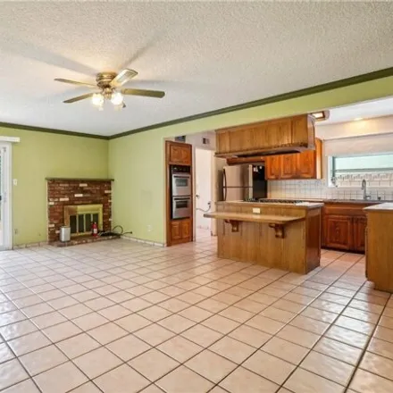 Image 5 - 19207 Northwood Ave, Carson, California, 90746 - House for sale