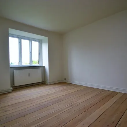 Rent this 3 bed apartment on Nørre Alle 29 in 8930 Randers NØ, Denmark
