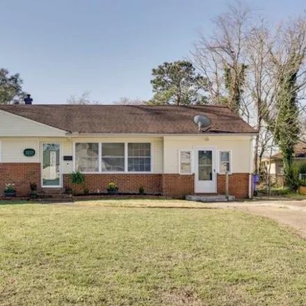 Buy this 3 bed house on 2257 Corbett Avenue in Larrymore Acres, Norfolk