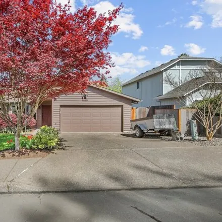 Buy this 3 bed house on 10582 Southwest Garden Park Place in Tigard, OR 97223