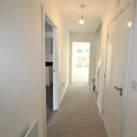 Image 2 - 35 Quarry Heights, Exeter, EX4 8RH, United Kingdom - Duplex for rent