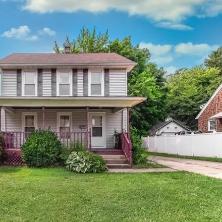 Buy this 3 bed house on 278 Bowland Road in Mansfield, OH 44907