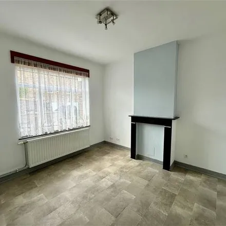 Image 1 - Rue de l'Île Dossai, 5300 Andenne, Belgium - Apartment for rent