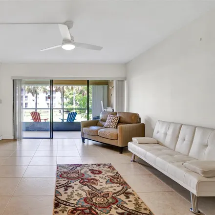Image 2 - 230 Lakeview Drive, Weston, FL 33326, USA - Condo for sale