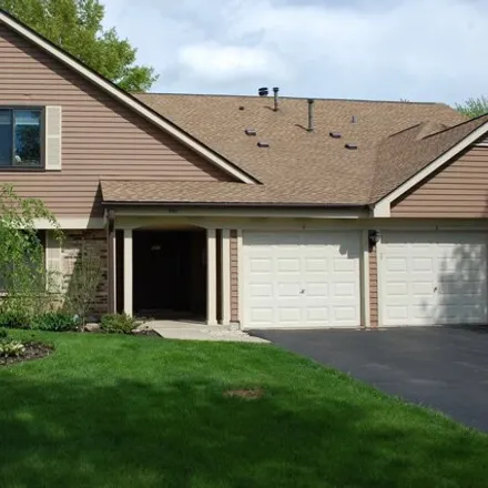 Rent this 2 bed house on Cumberland Trail in Roselle, IL 60157