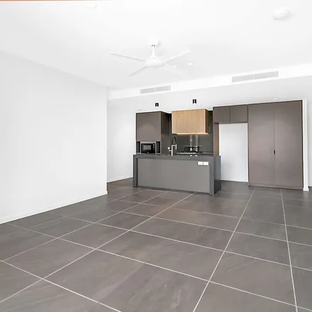 Image 6 - Dalpura Street, Surfers Paradise QLD 4217, Australia - Apartment for rent