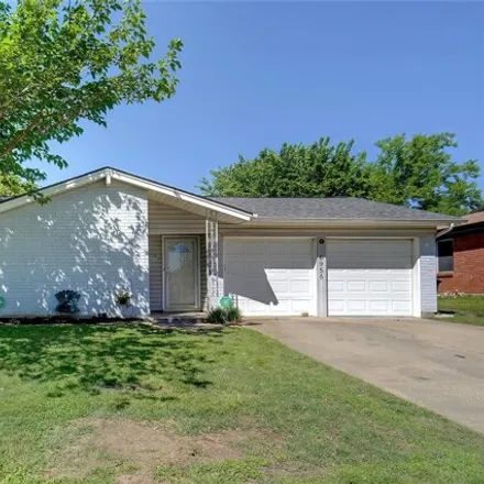 Buy this 3 bed house on 6931 Crabtree Lane in North Richland Hills, TX 76182
