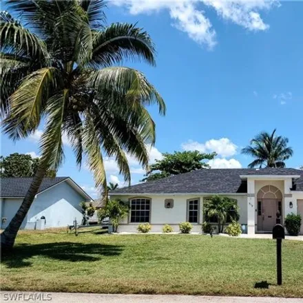 Image 2 - 967 Southeast 34th Street, Cape Coral, FL 33904, USA - House for sale