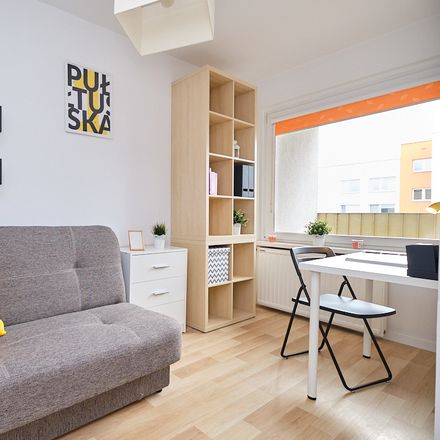Rent this 5 bed room on Pułtuska 46 in 53-116 Wroclaw, Poland